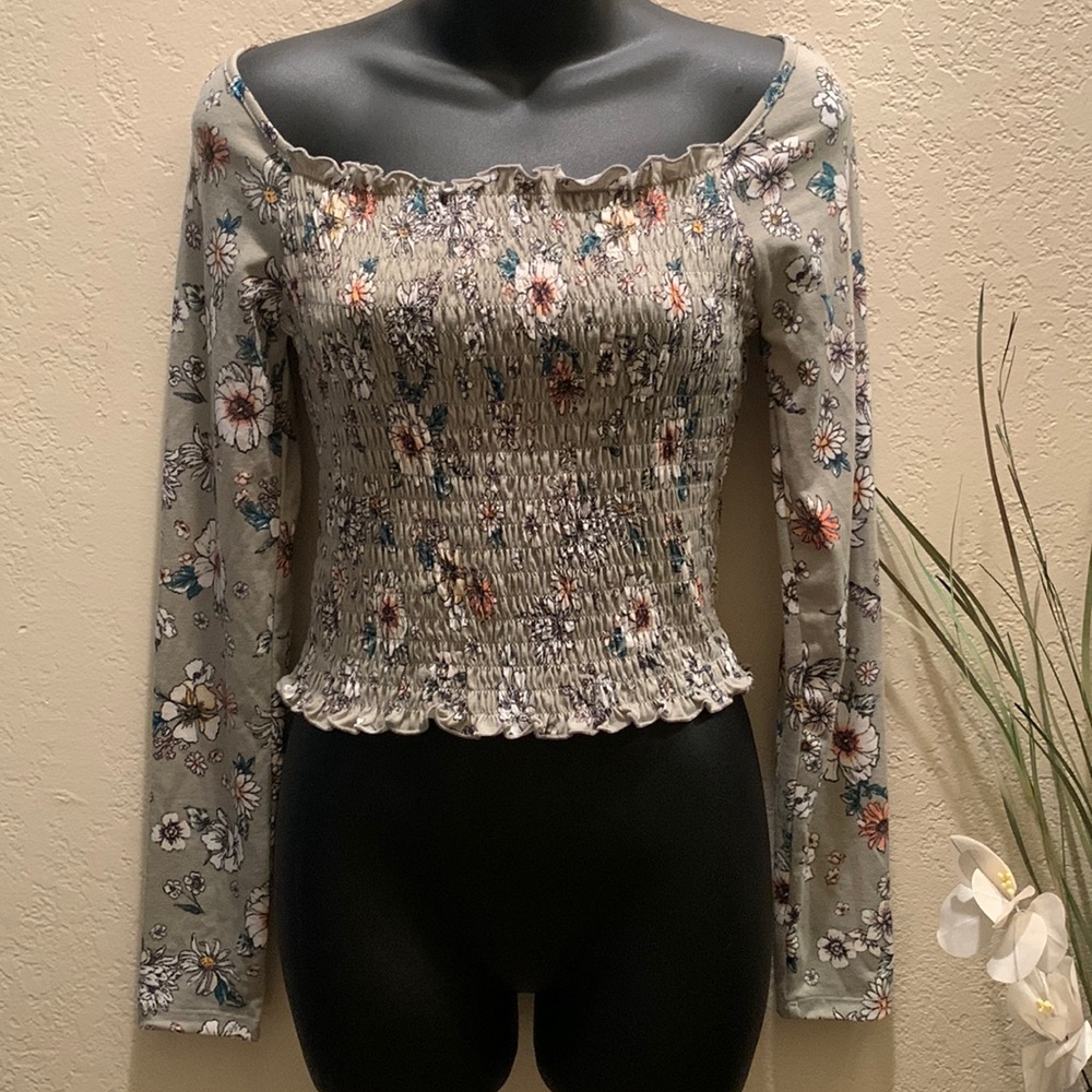 Floral juniors top